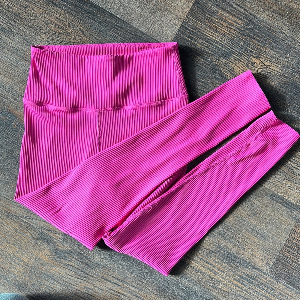 Carbon 38- High Waisted 7/8 Legging